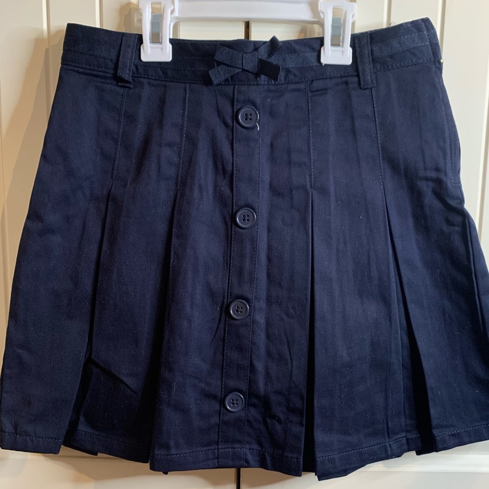 Girls Uniform - Picture 4 of 6